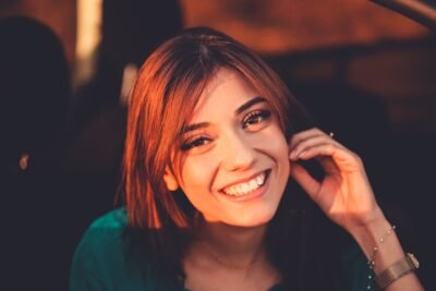Beleza Feminina: Estilo, Autocuidado e Confiança no Dia a Dia